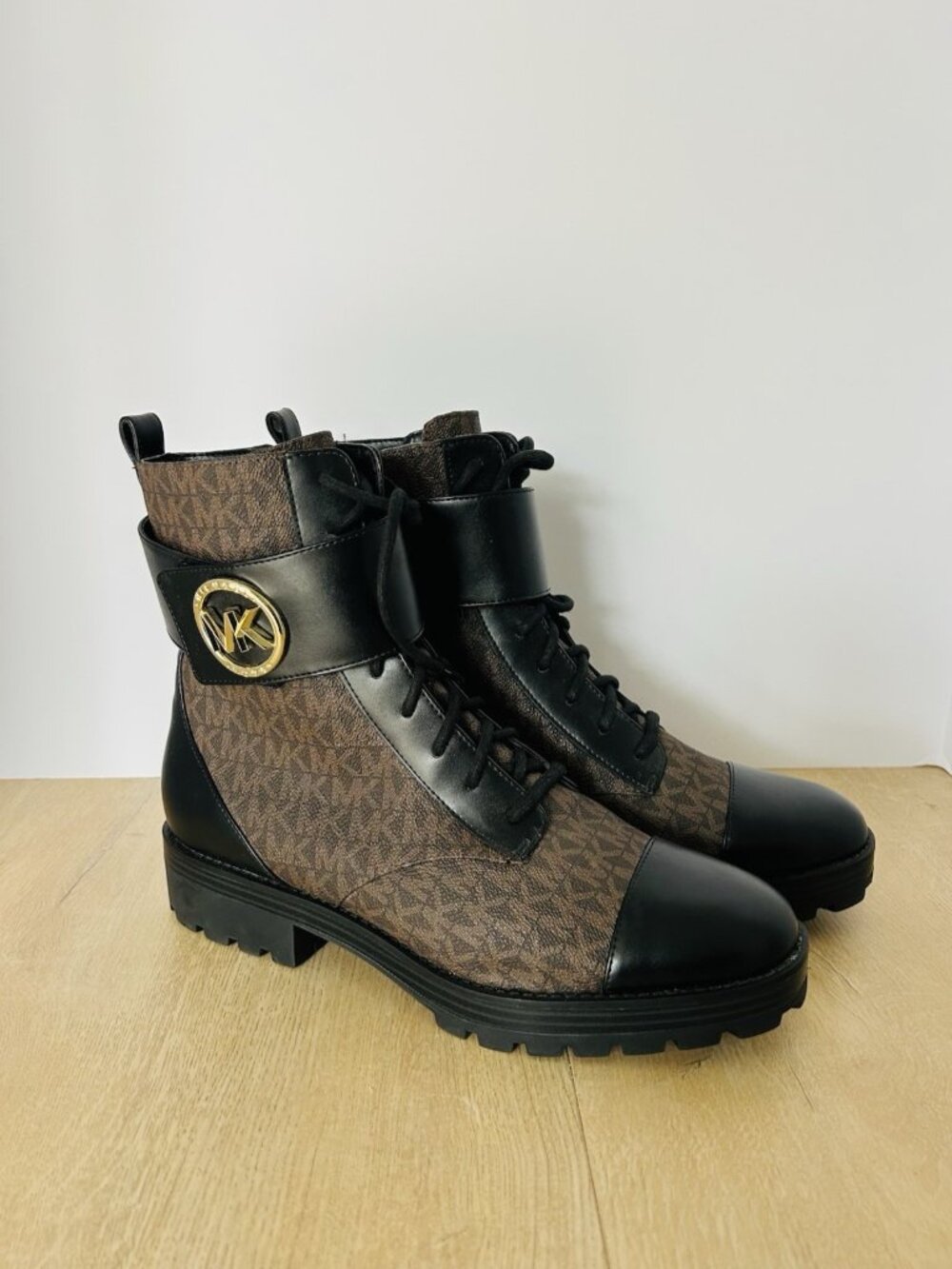 Michael Kors Ankle Combat Boots New Size 9 Women Brown Black